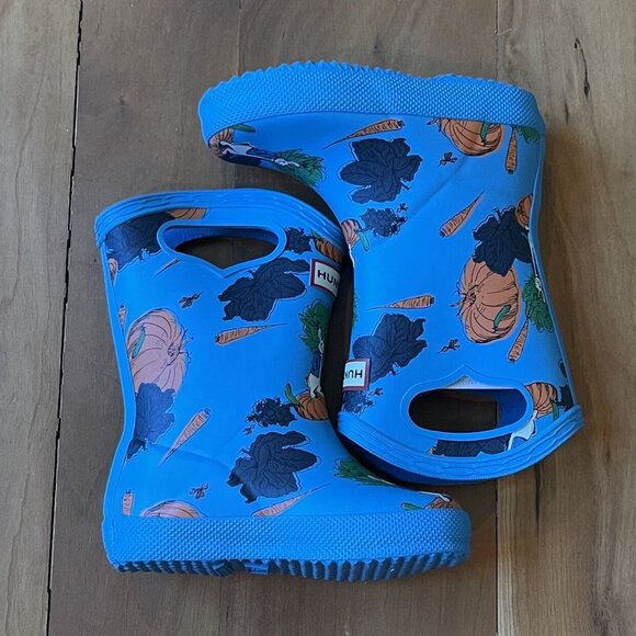 Hunter X Peter Rabbit Blue Rain Boots NIB Size 6US - Picture 2 of 4